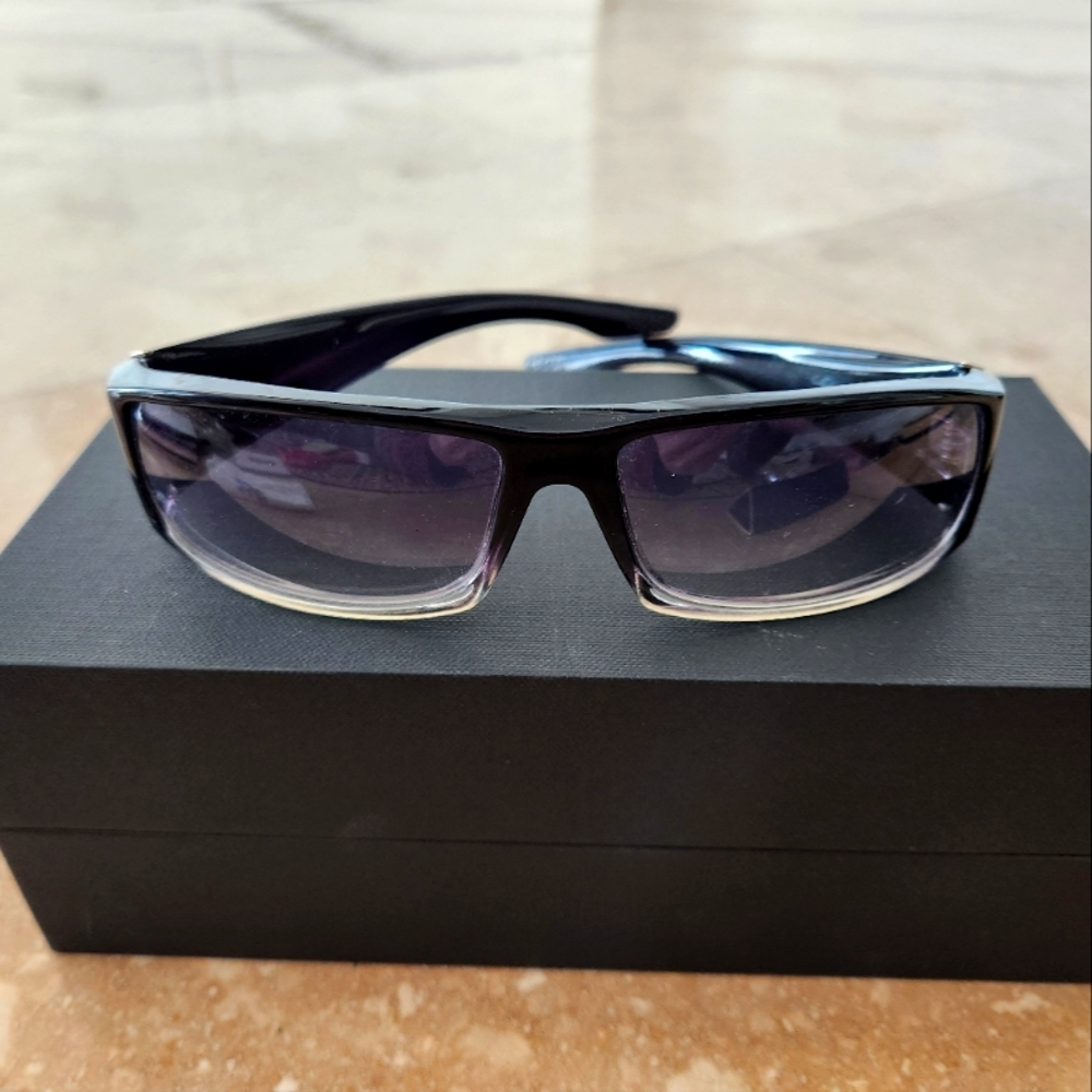Spy Black Gradient Sunglasses
